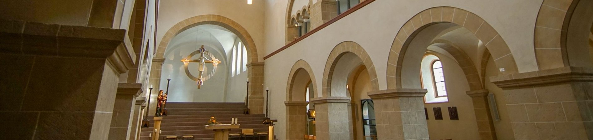 Blick in den Chorraum